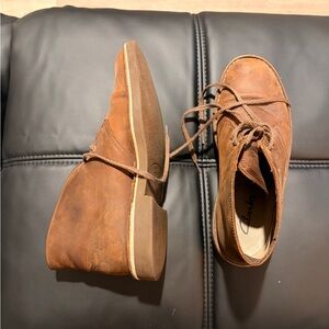 Clarks Men's Tan Chukka Boots